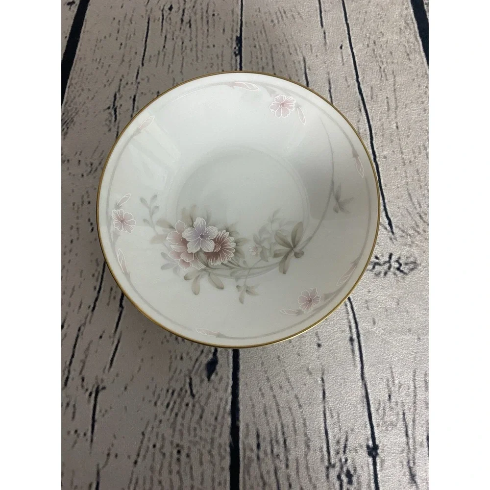 Vintage‎ Legendary By Noritake Shrewsbury 3490 Set Of 3 Berry Bowls 5.5